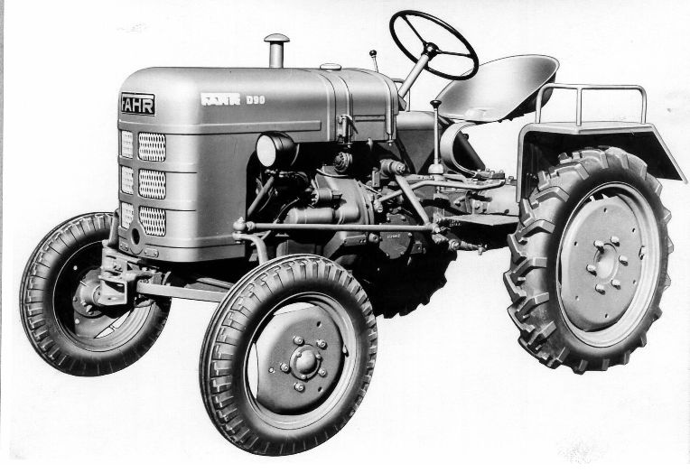 Dieselschlepper D 90 (Ausstellung und Archiv des Vereins FAHR-Schlepper-Freunde CC BY-NC-SA)