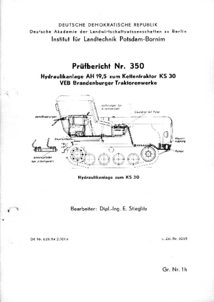 Hydraulikanlage AH 19,5 zum Kettentraktor KS 30 (Deutsches Landwirtschaftsmuseum Hohenheim CC BY-NC-SA)