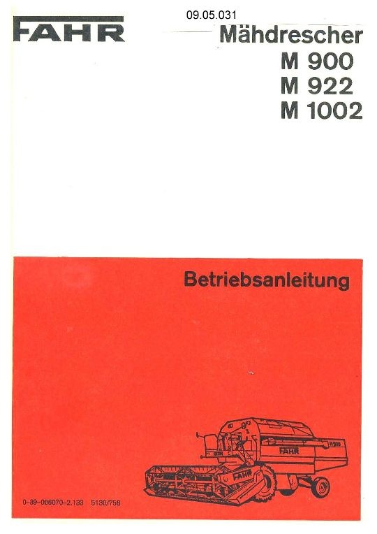 Mähdrescher M 900 (Ausstellung und Archiv des Vereins FAHR-Schlepper-Freunde CC BY-NC-SA)