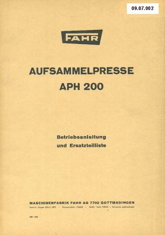 Aufsammelpresse APH 200 (Ausstellung und Archiv des Vereins FAHR-Schlepper-Freunde CC BY-NC-SA)
