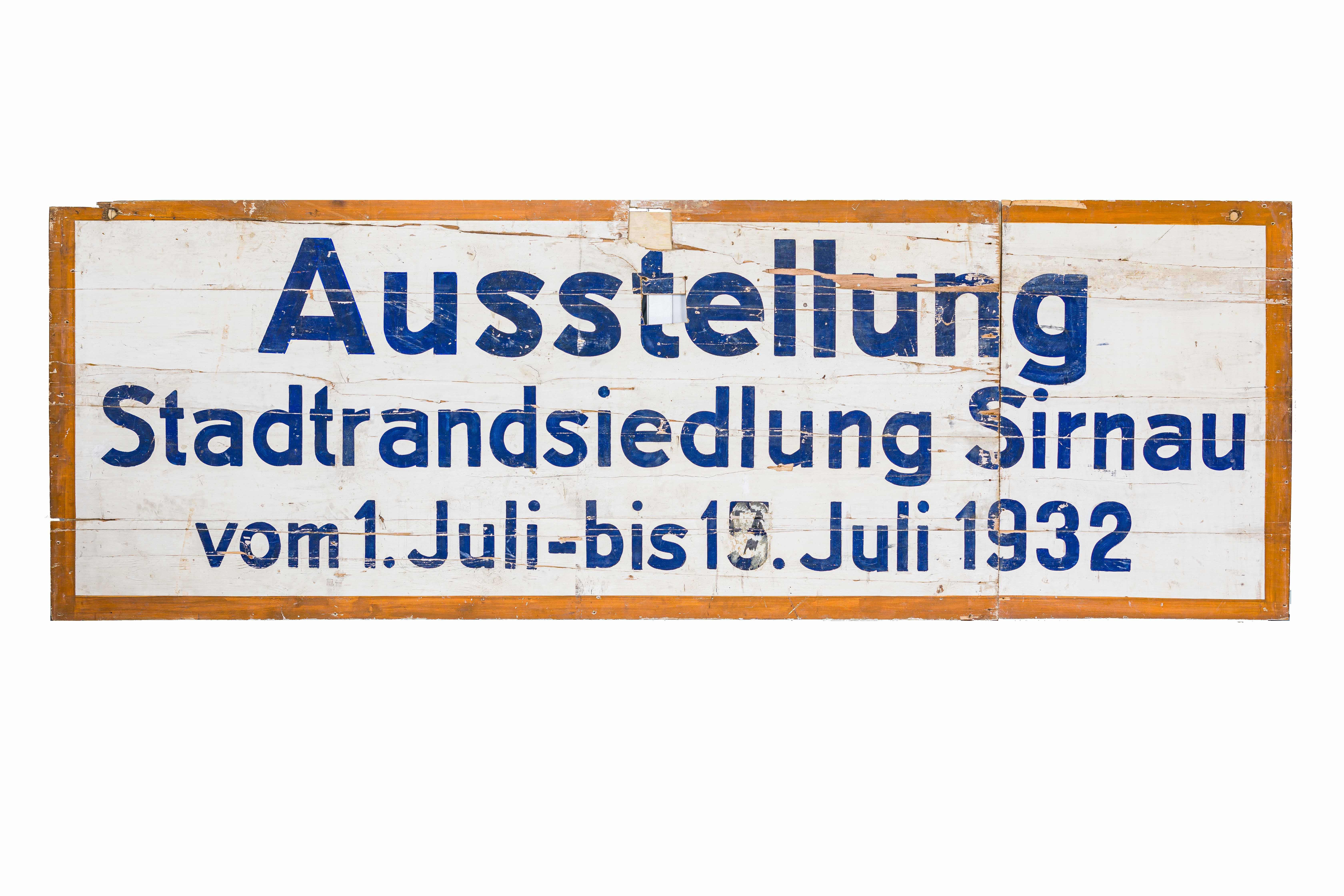 Schild "Ausstellung Stadtrandsiedlung Sirnau" (Stadtmuseum im Gelben Haus Esslingen CC BY-NC-SA)