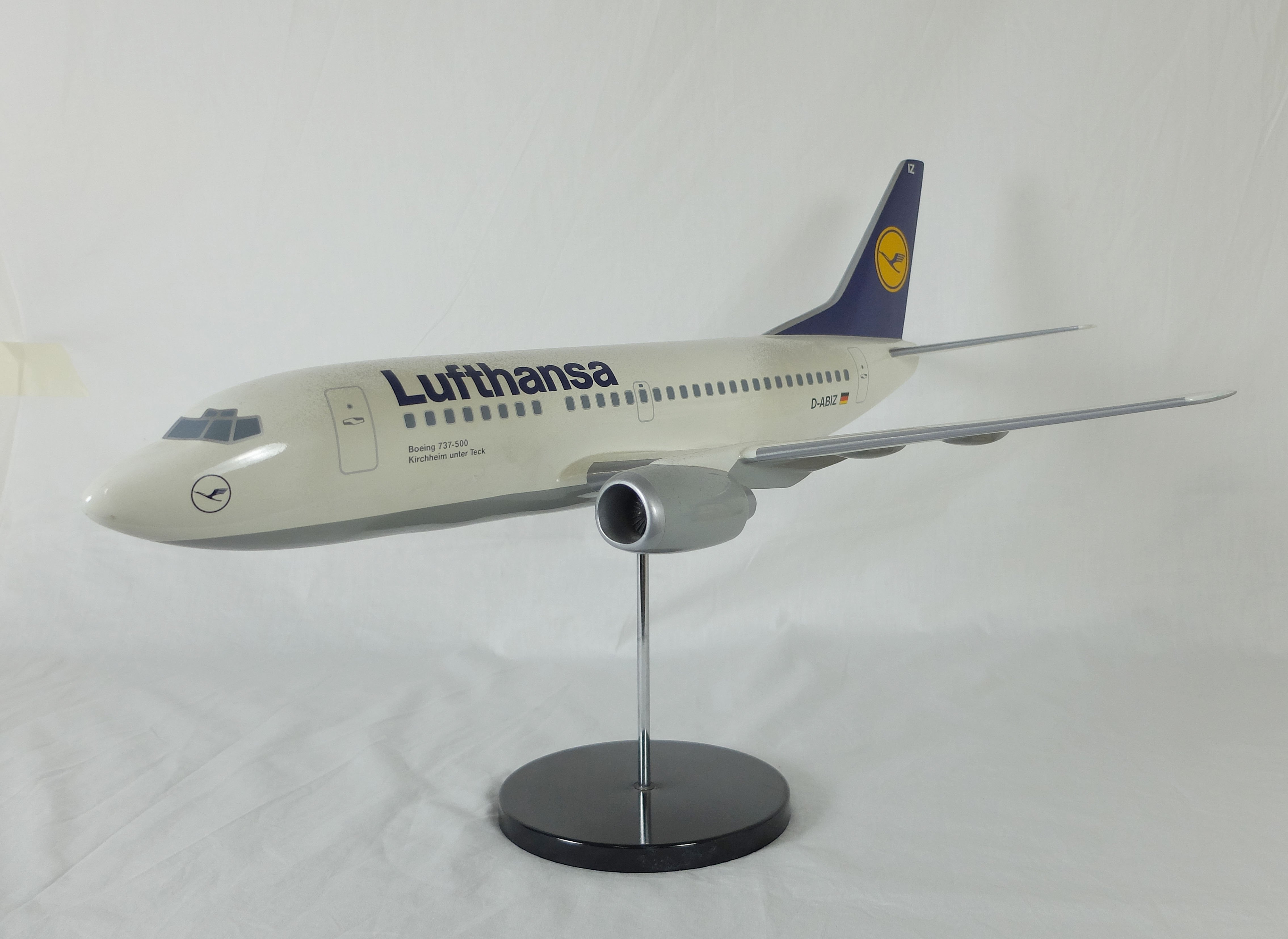 Modell des Lufthansa-Jet Boeing 737-500 "Kirchheim unter Teck" (Städtisches Museum im Kornhaus Kirchheim unter Teck CC BY-NC-SA)