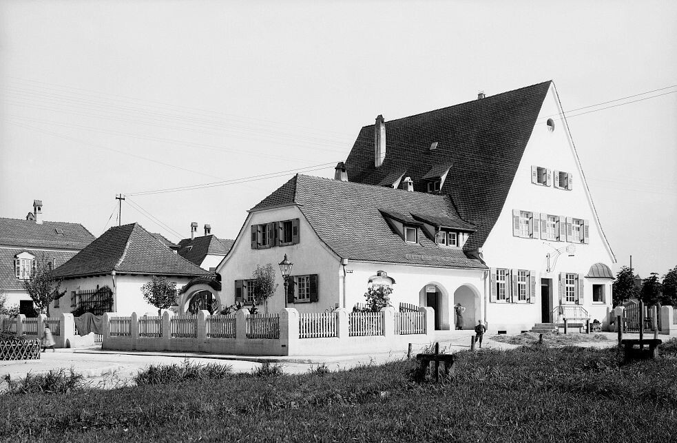 Reutlingen - Gasthaus in Gmindersdorf (Haus der Geschichte Baden-Württemberg / Sammlung Gebrüder Metz CC BY-NC-SA)