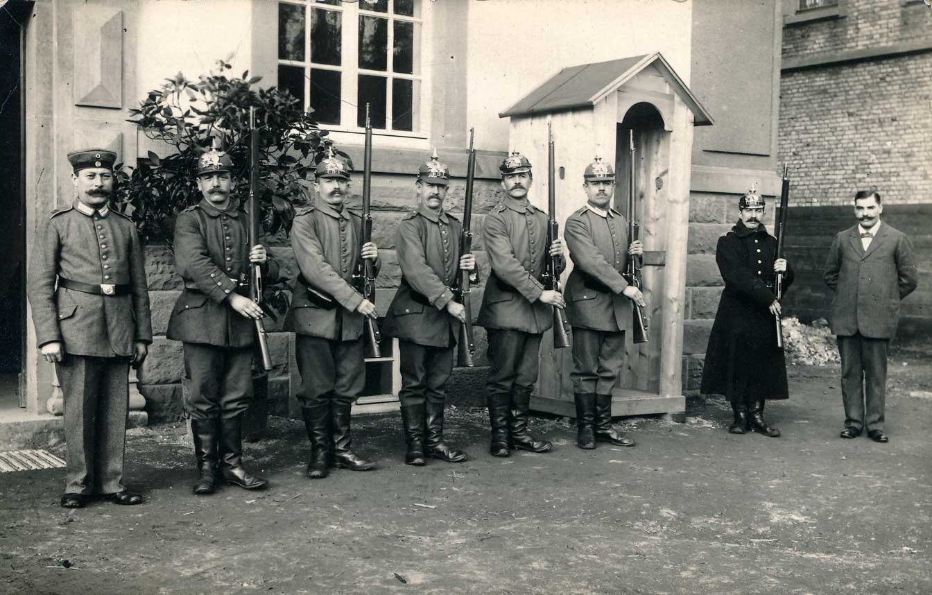 Auszug des Leib-Grenadier-Regiments 109 im Jahr 1914 (Wehrgeschichtliches Museum Rastatt CC BY-NC-SA)