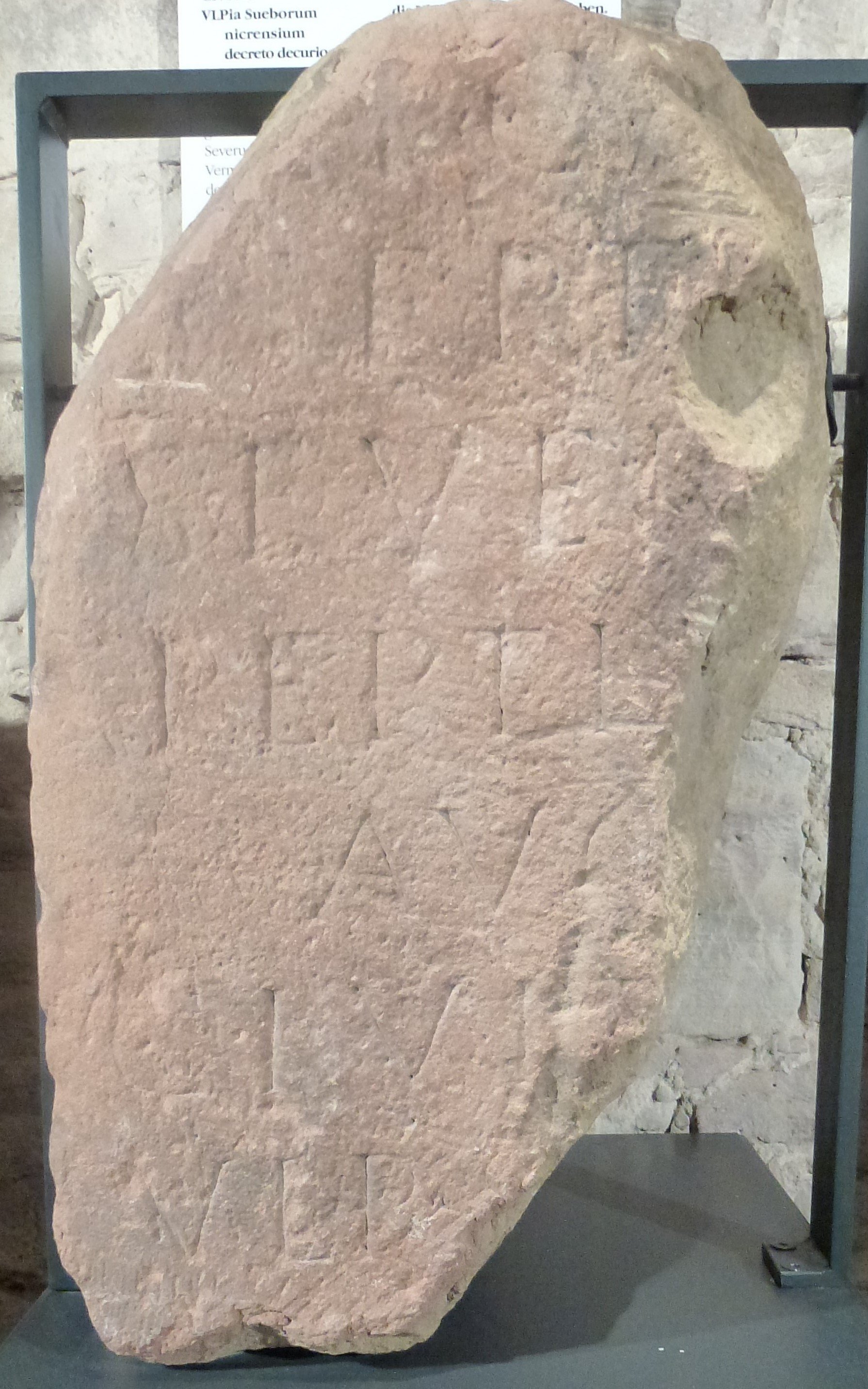 Inschriftenfragment eines Ehrenmonuments für Kaiser Septimius Severus (Lobdengau-Museum Ladenburg CC BY-NC-SA)