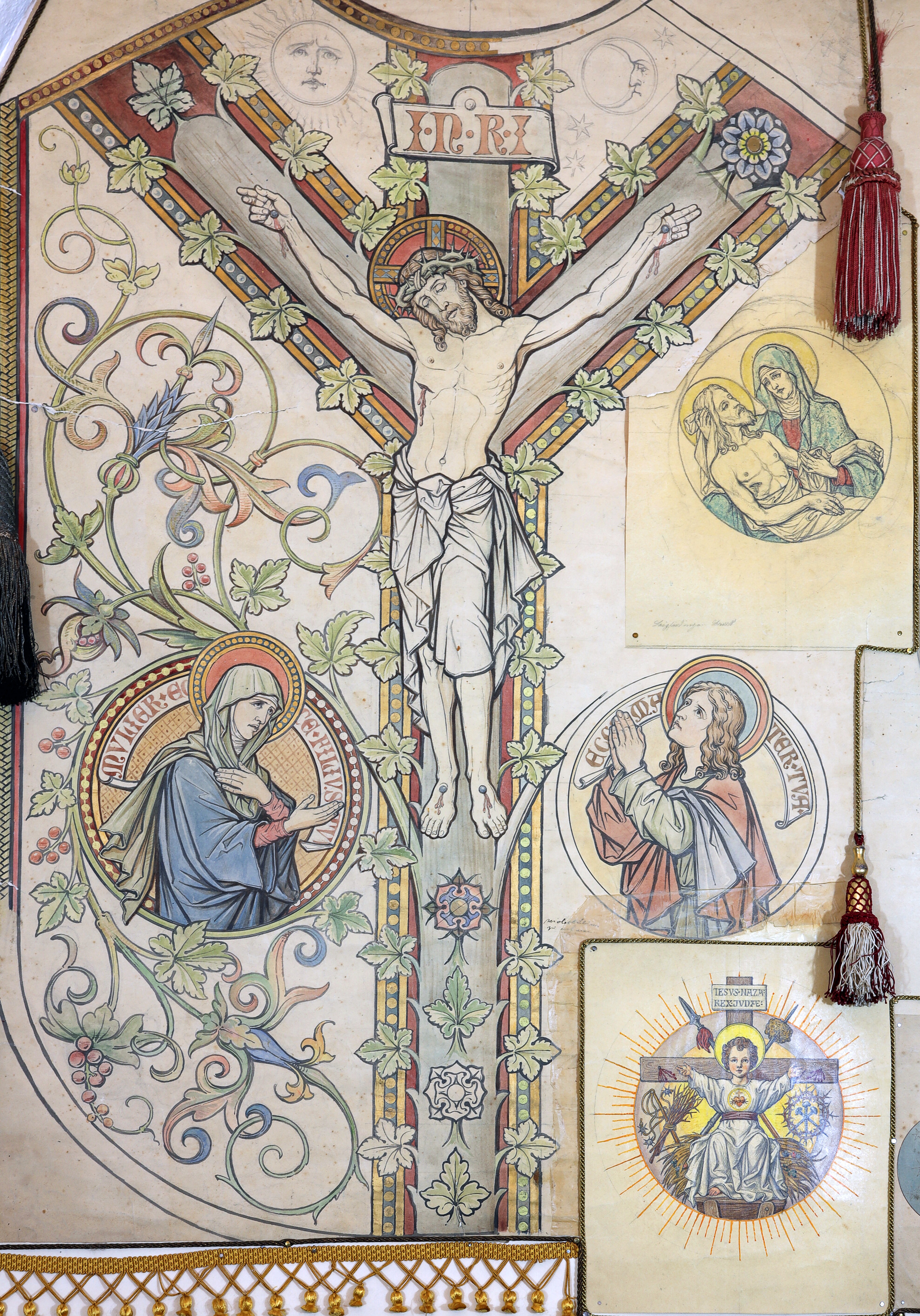 Entwurfszeichnung zum Messgewand "Pfarrer Berger" (Kongregation der Franziskanerinnen vom Göttlichen Herzen Jesu CC BY-NC-SA)