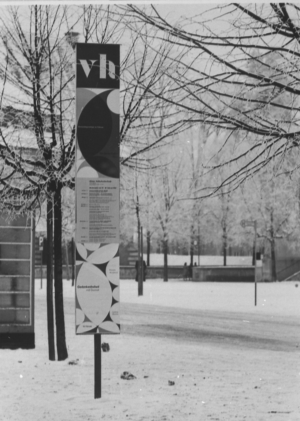 Stele für die Volkshochschule Ulm (HfG-Archiv/Museum Ulm RR-P)
