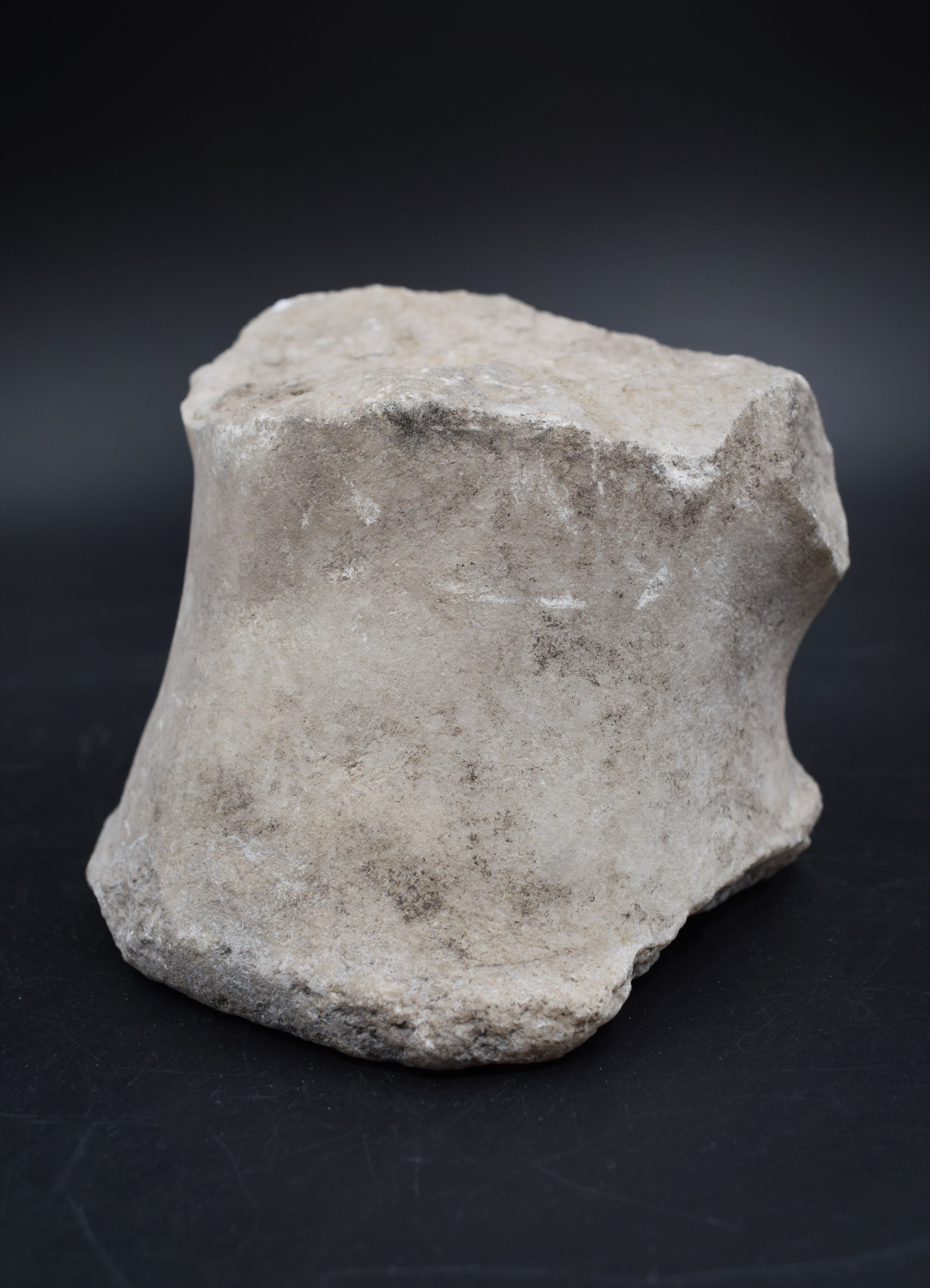 Marmor-Huf aus Carnuntum (Stadtmuseum Bretten CC BY)