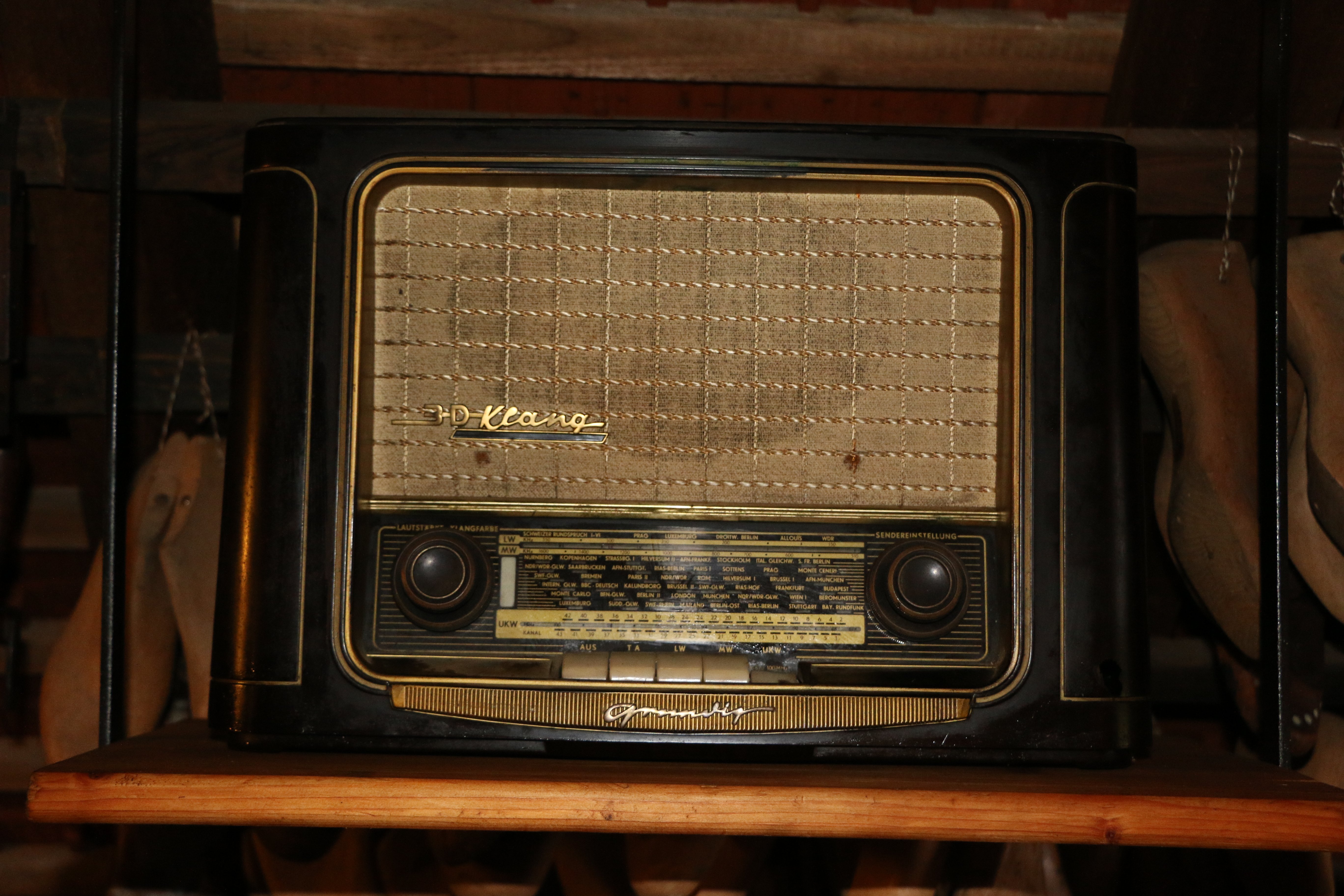 Radio (Hammerschmiede mit Bienen- und Heimatmuseum Reichenbach CC BY-NC-SA)