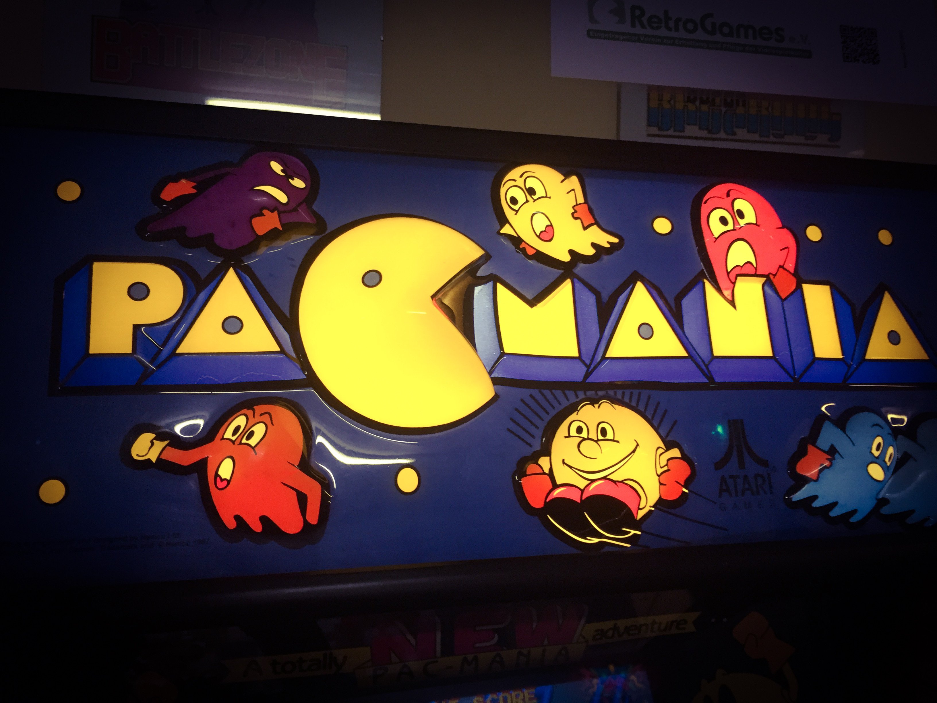 Pac-Mania (Marquee) (Museum RetroGames e. V. CC BY-NC-SA)