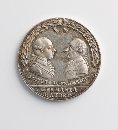 Medaille auf den Frieden von Teschen 1779 (Landesmuseum Württemberg, Stuttgart CC BY-SA)