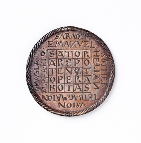 Medaille mit Sator-Quadrat (Landesmuseum Württemberg, Stuttgart CC BY-SA)