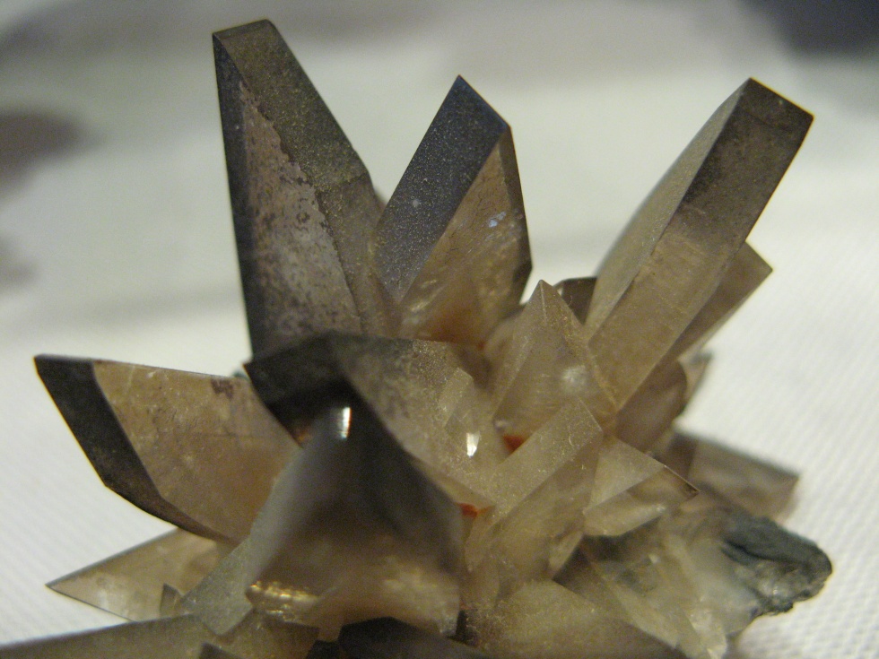 Barytkristalle aus der Grube Clara in Oberwolfach (MiMa Museum für Mineralien und Mathematik CC BY-NC-SA)