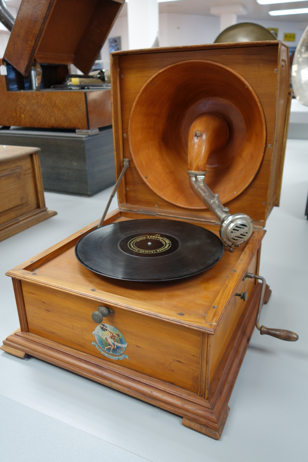 Tischgrammophon Pathé (Deutsches Phonomuseum CC BY-NC-SA)