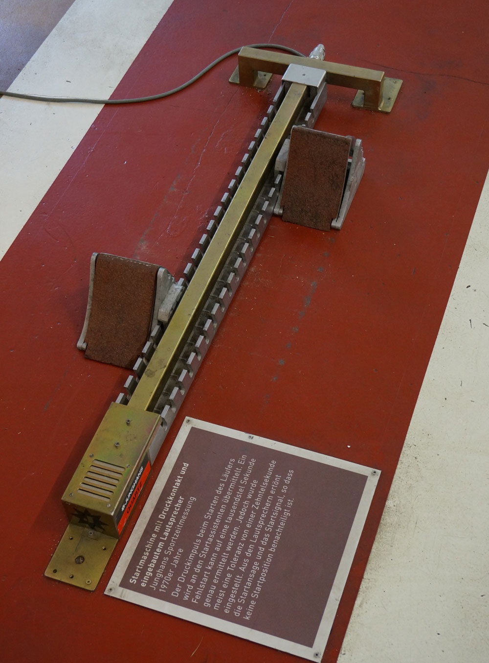 Junghans Leichtathletik-Startmaschine (ErfinderZeiten. Auto- und Uhrenmuseum Schramberg CC BY-NC-SA)