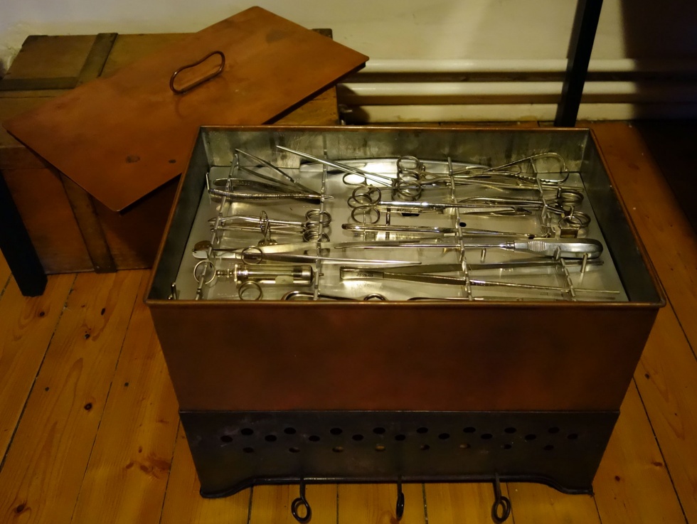 Ambulanter Sterilisierapparat (Feldsterilisierapparat) nach Küttner (Heimatmuseum Fruchtkasten CC BY-NC-SA)