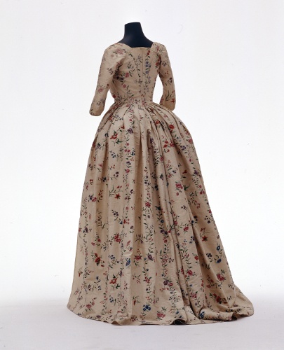 Damenkleid (Robe à l&rsquo;anglaise) (Landesmuseum Württemberg, Stuttgart CC BY-SA)