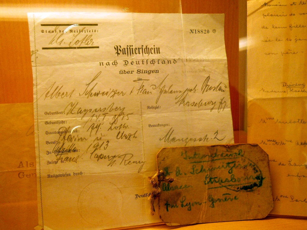Passierschein für Helene und Albert Schweitzer (Albert-Schweitzer-Haus Königsfeld CC BY-NC-SA)