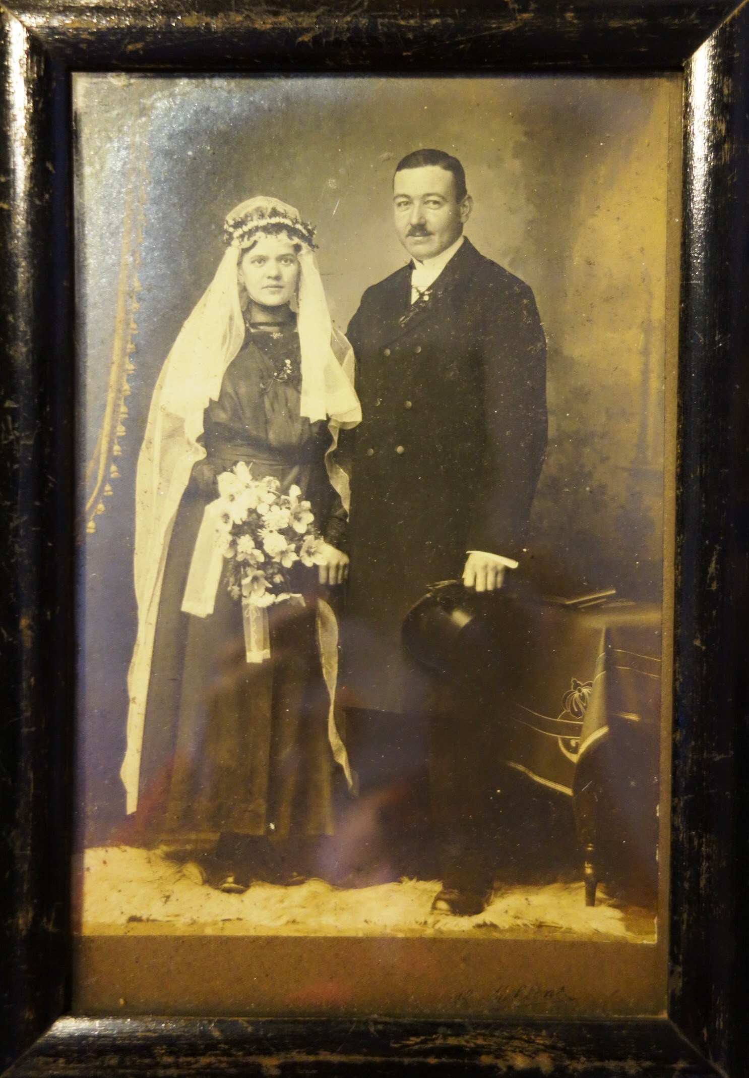 Hochzeitsfoto frühes 20. Jahrhundert (Heimatmuseum Michelbach CC BY-NC-SA)