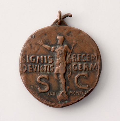 Italienische Medaille auf den römischen Sieg über die Germanen im Jahr 17 n. Chr., 191 (Landesmuseum Württemberg, Stuttgart CC BY-SA)