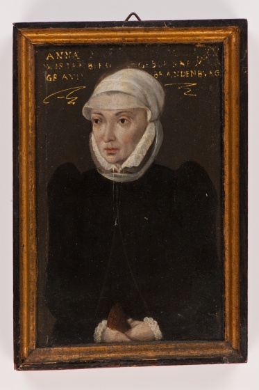 Miniaturporträt der Herzogin Anna Maria von Württemberg, geb. Markgräfin von Brandenburg-Ansbach (Landesmuseum Württemberg, Stuttgart CC BY-SA)