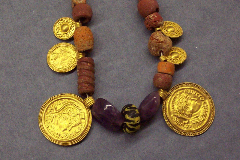 Alamannische Halskette aus Empfingen (Hohenzollerisches Landesmuseum CC BY-NC-SA)
