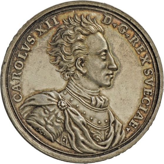Medaille von Philipp Heinrich Müller auf König Karl XII. von Schweden und seinen Sieg über die russische Armee bei Narva, 1700 (Landesmuseum Württemberg, Stuttgart CC BY-SA)