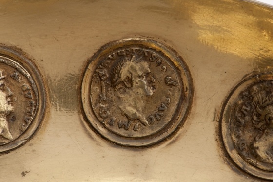Aureus oder Denar des Vespasian mit Darstellung der Friedensgöttin, 70 n. Chr. (Landesmuseum Württemberg, Stuttgart CC BY-SA)
