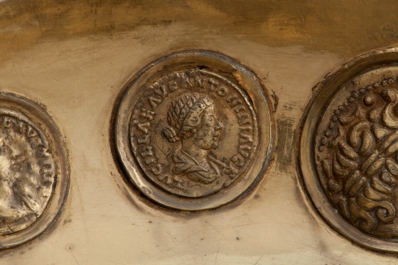 Aureus oder Denar von Marc Aurel für Lucilla mit Darstellung der Concordia, 164–181 n.Chr. (Landesmuseum Württemberg, Stuttgart CC BY-SA)
