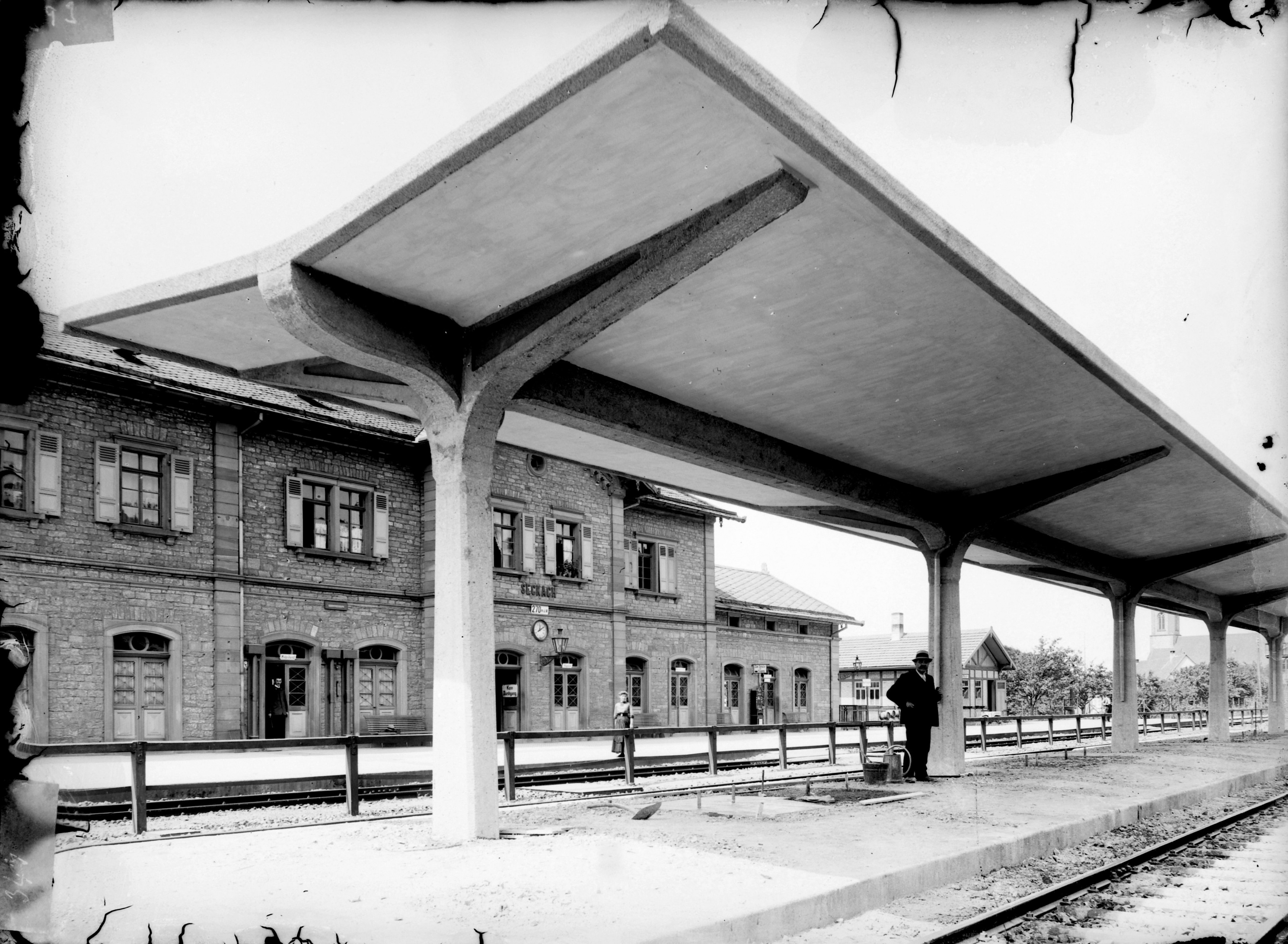 Bahnhofsgebäude in Seckach (Bezirksmuseum Buchen CC BY-NC-SA)