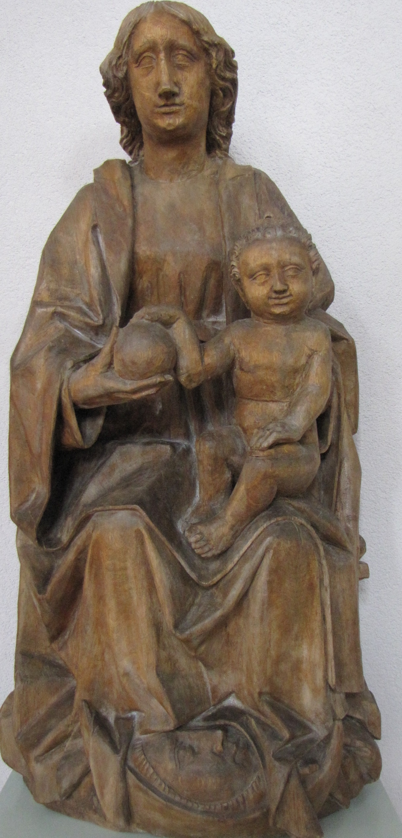 Skulptur: Thronende Muttergottes (Dominikanermuseum Rottweil CC BY-NC-SA)