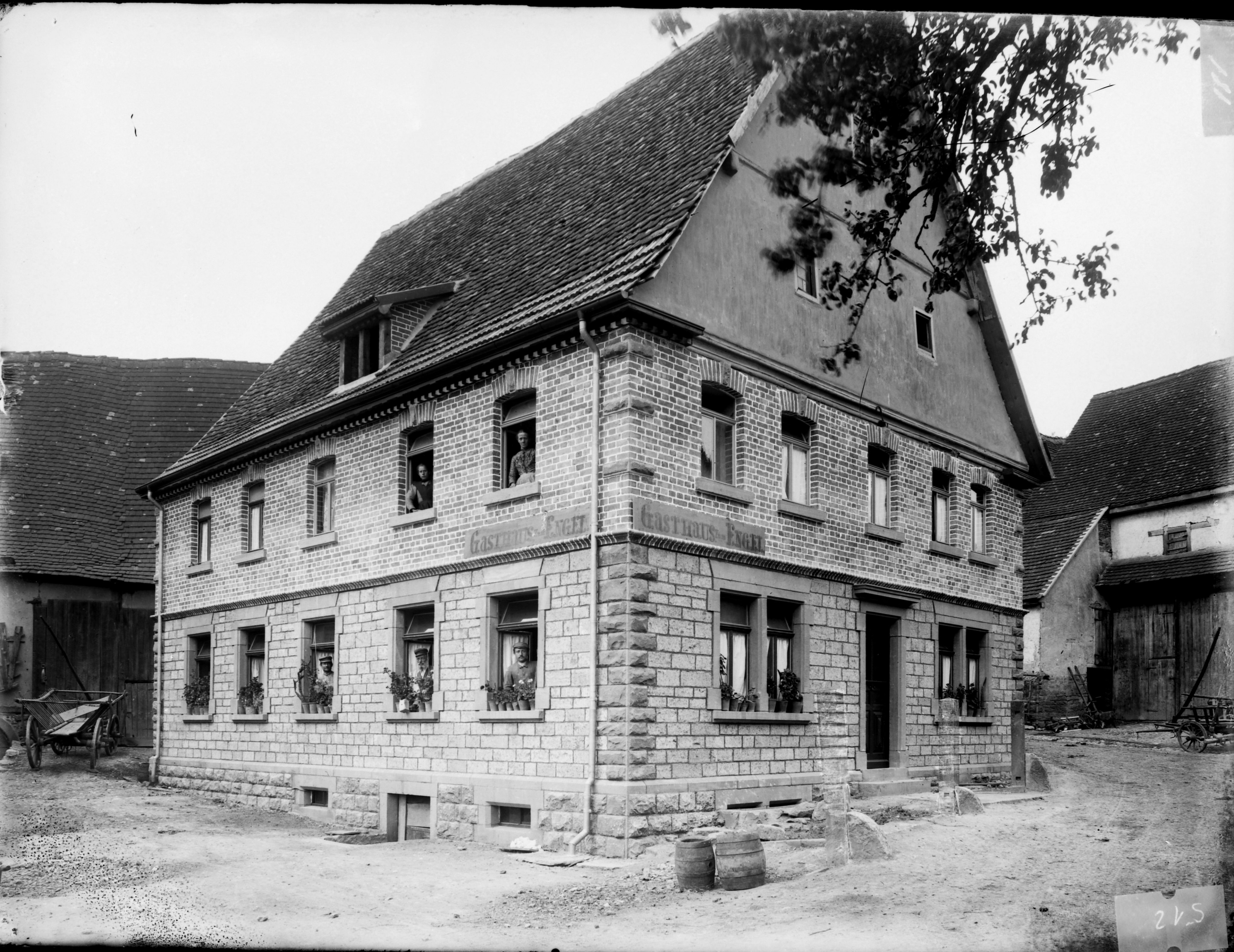 Hettingen, Gasthaus zum Engel (Bezirksmuseum Buchen CC BY-NC-SA)