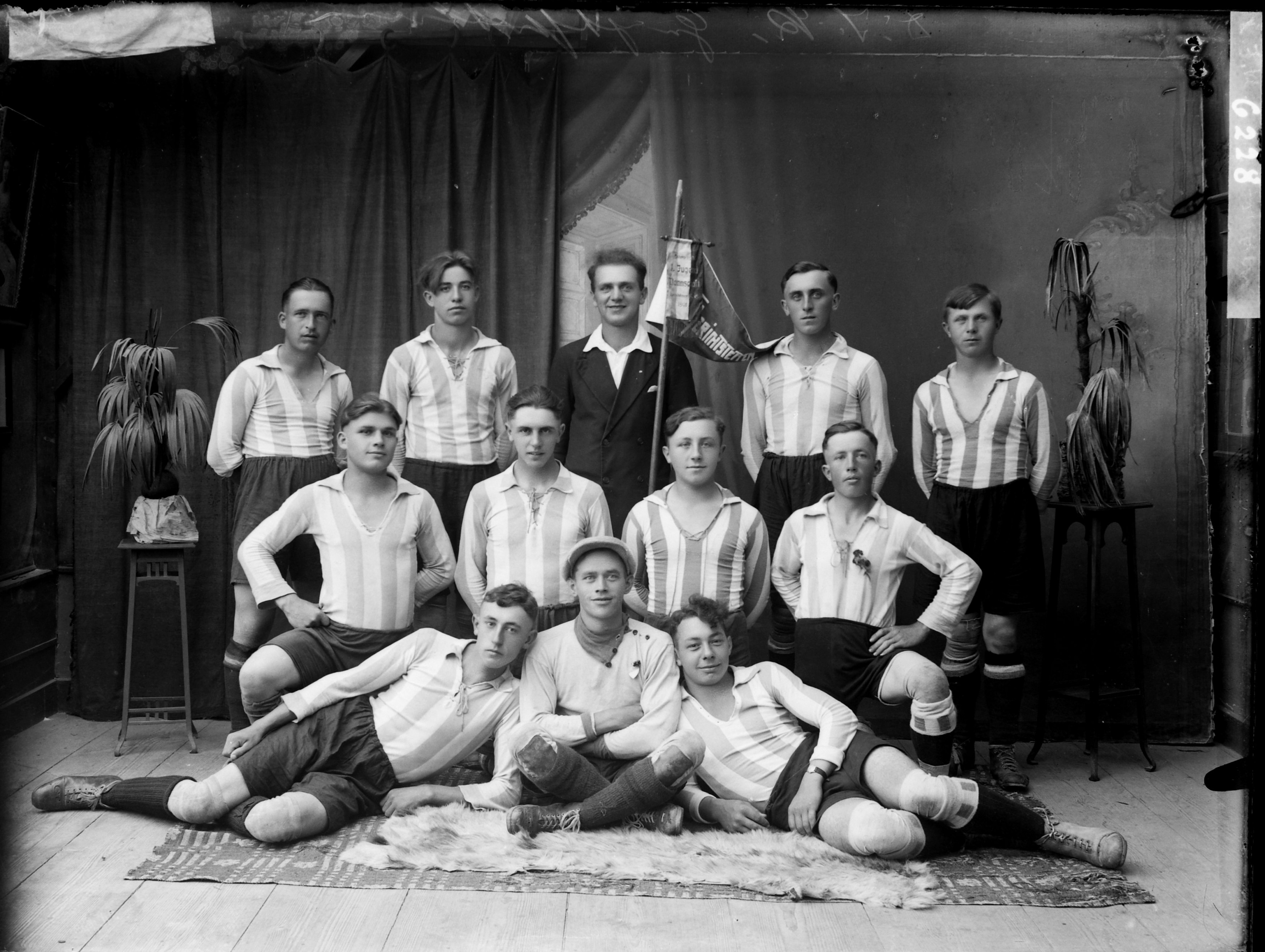 Jugendfußballmannschaft aus Gerichtstetten (Bezirksmuseum Buchen CC BY-NC-SA)