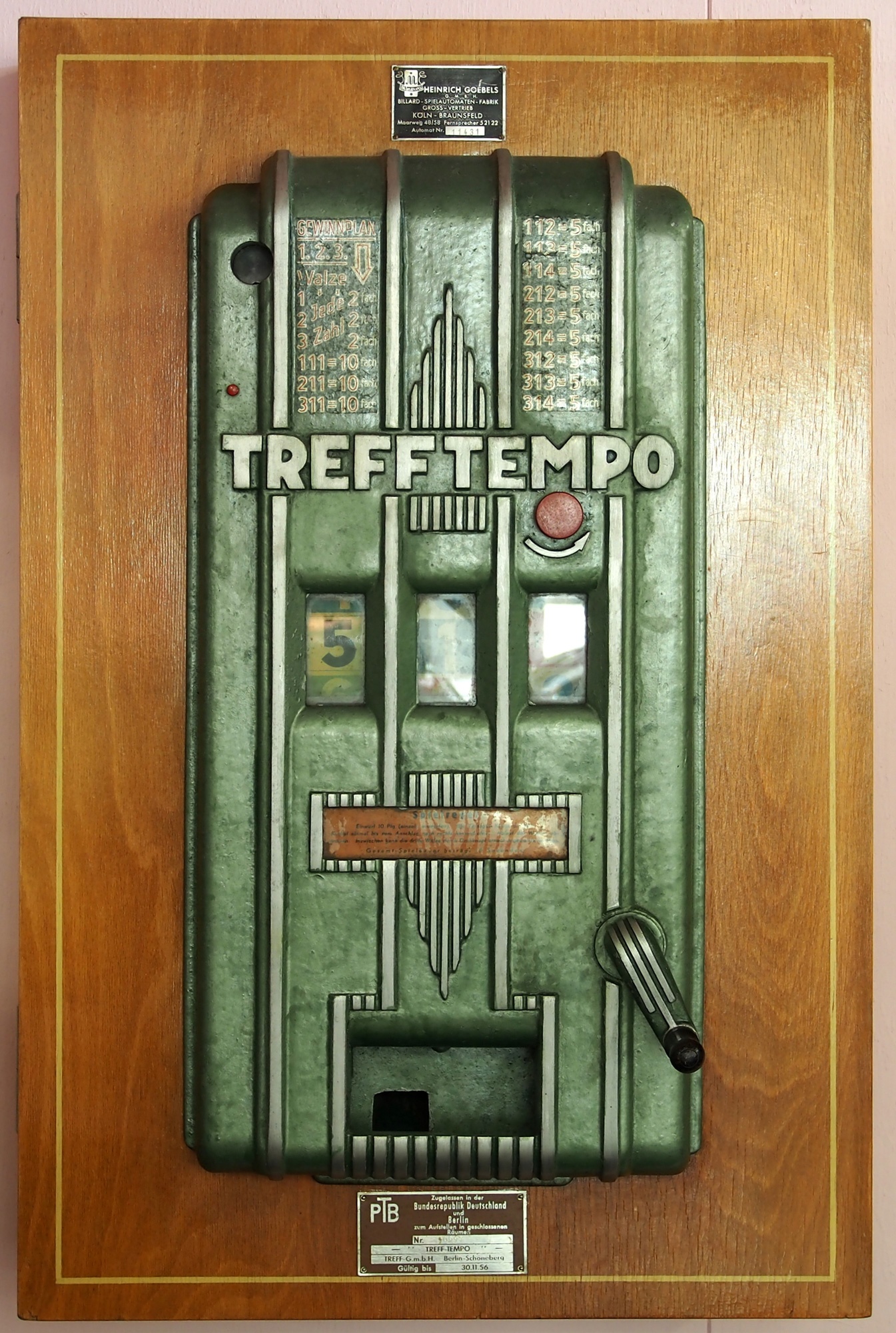 Treff Tempo Geldspielautomat (ErfinderZeiten. Auto- und Uhrenmuseum Schramberg CC BY)