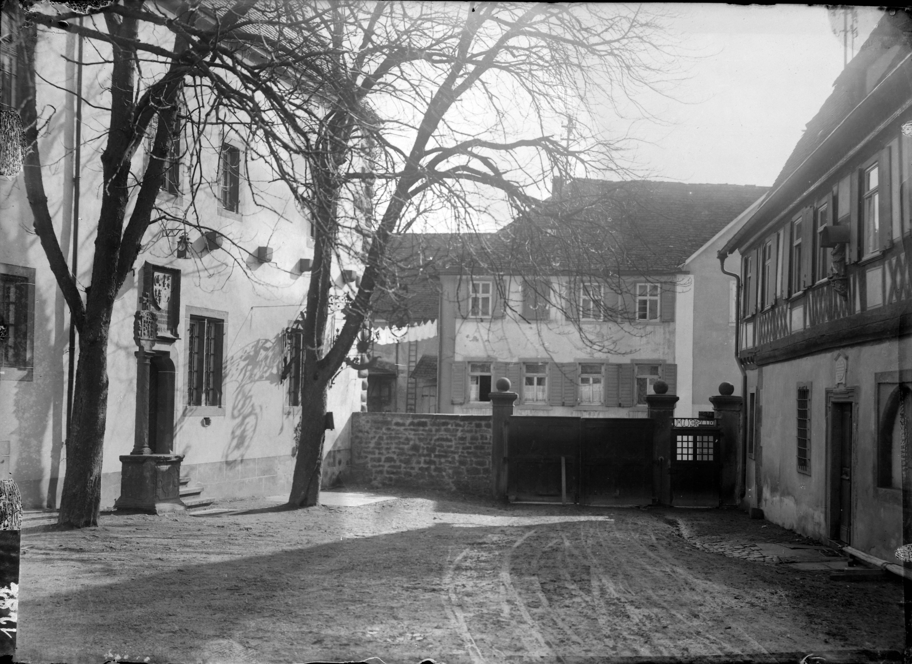 Buchen, Gebäudekomplex der Kurmainzischen Kellerei: Innenhof (Bezirksmuseum Buchen CC BY-NC-SA)
