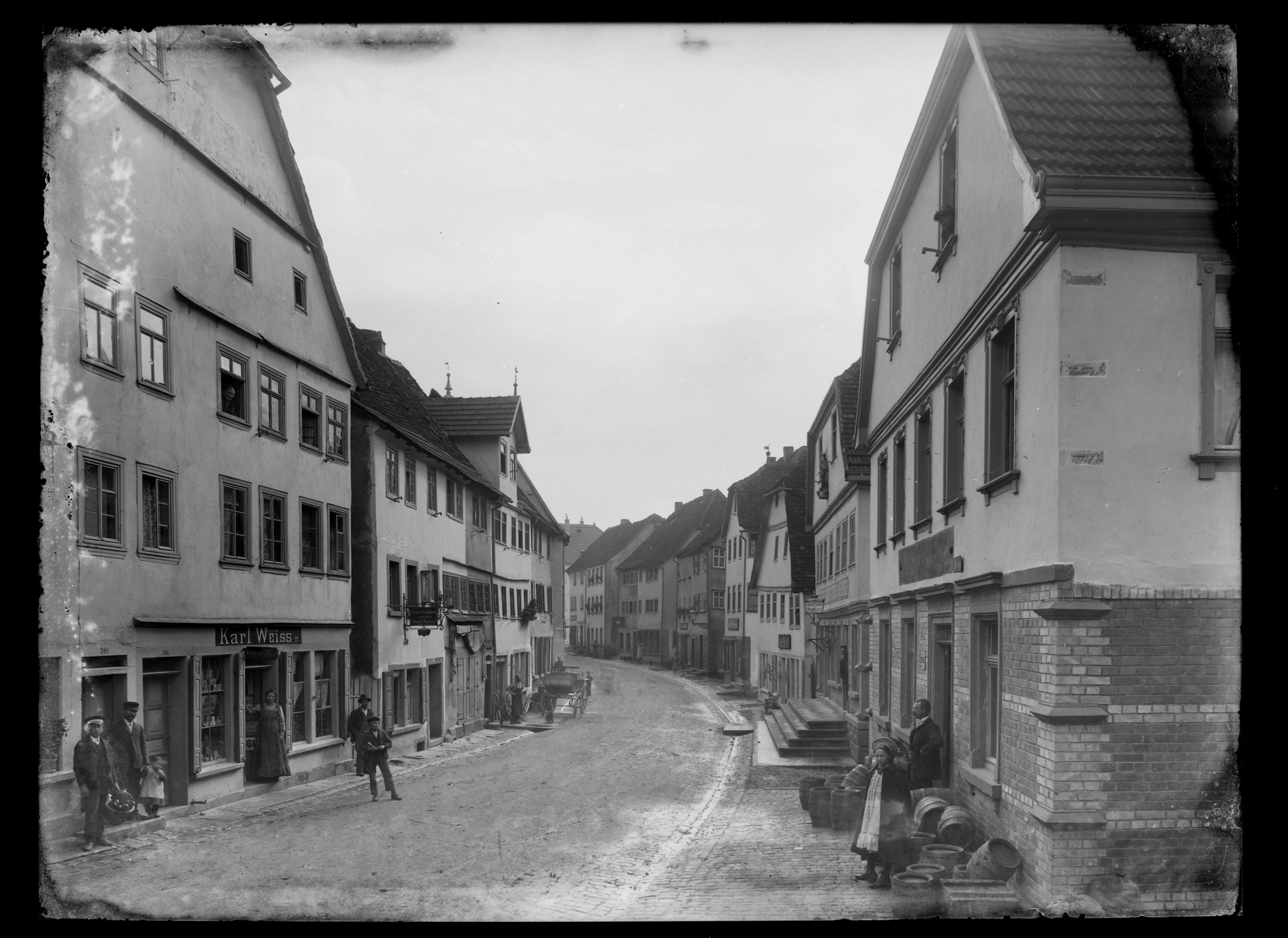 Blick in die Vorstadtstraße in Buchen (Bezirksmuseum Buchen CC BY-NC-SA)
