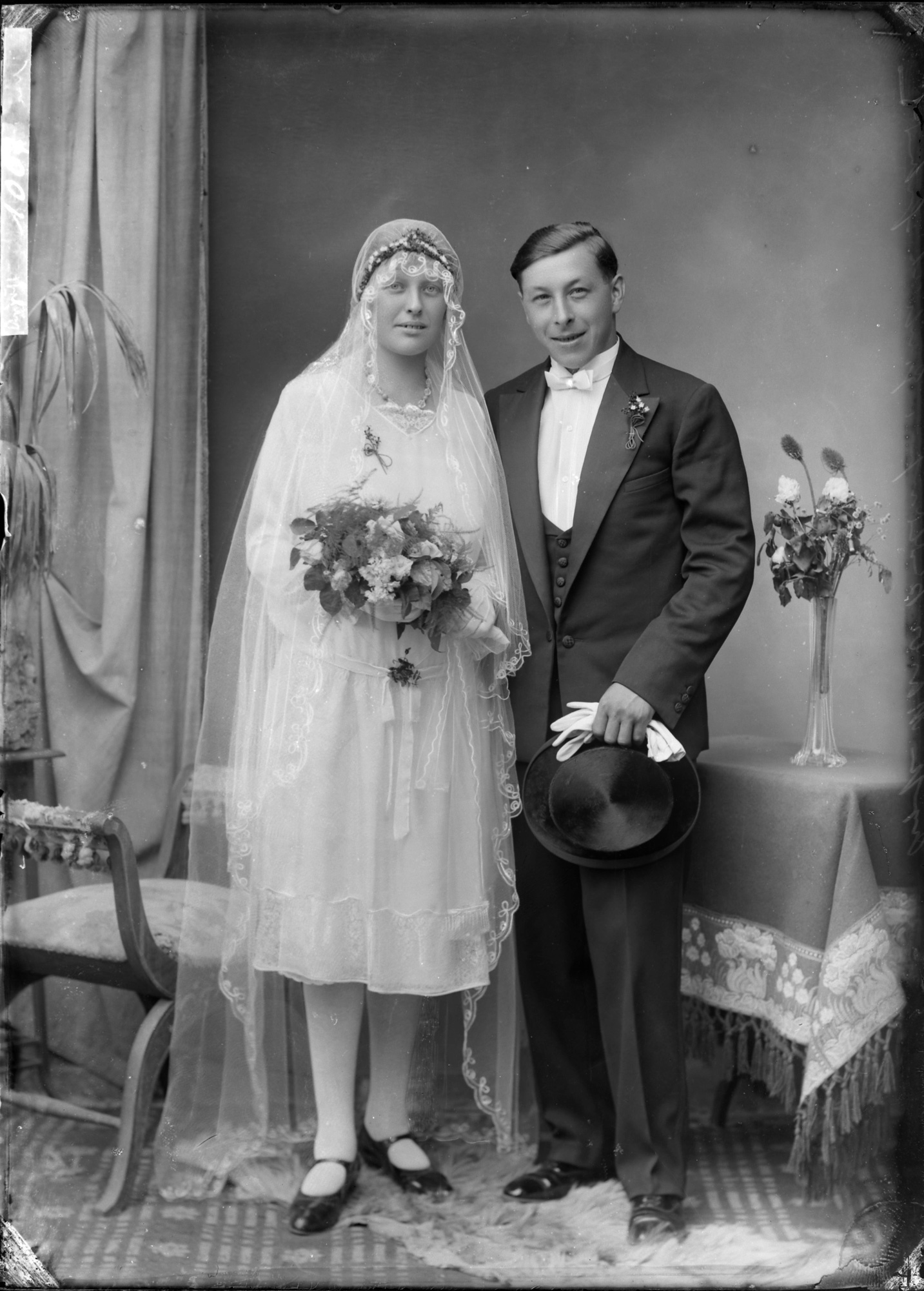 Brautpaare einer Doppelhochzeit (Bezirksmuseum Buchen CC BY-NC-SA)