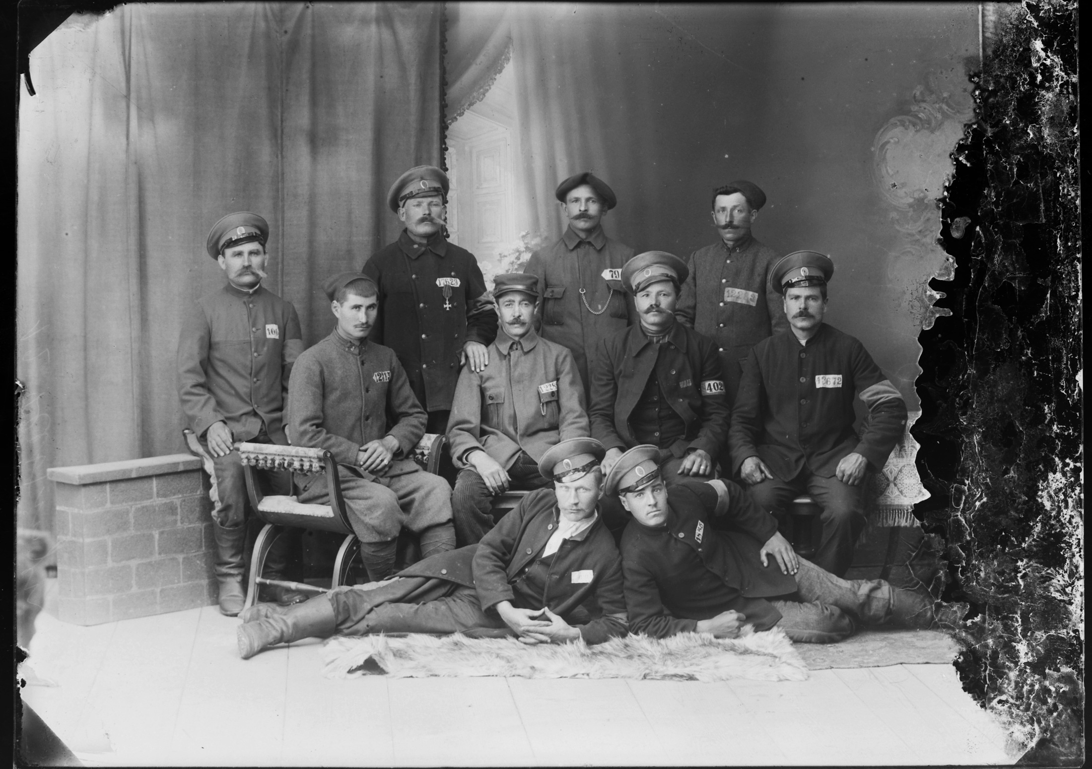 Französische und russische Kriegsgefangene im Weiß’schen Atelier (Bezirksmuseum Buchen CC BY-NC-SA)