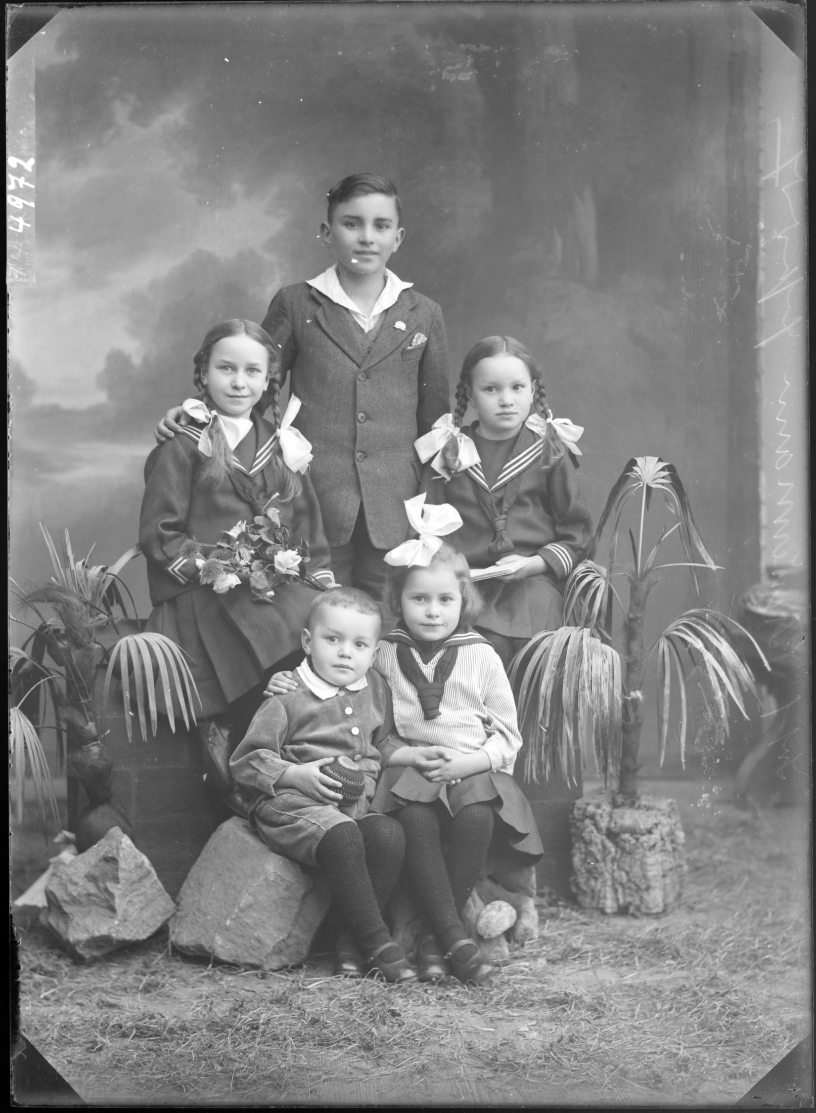Fünf Geschwister (Bezirksmuseum Buchen CC BY-NC-SA)