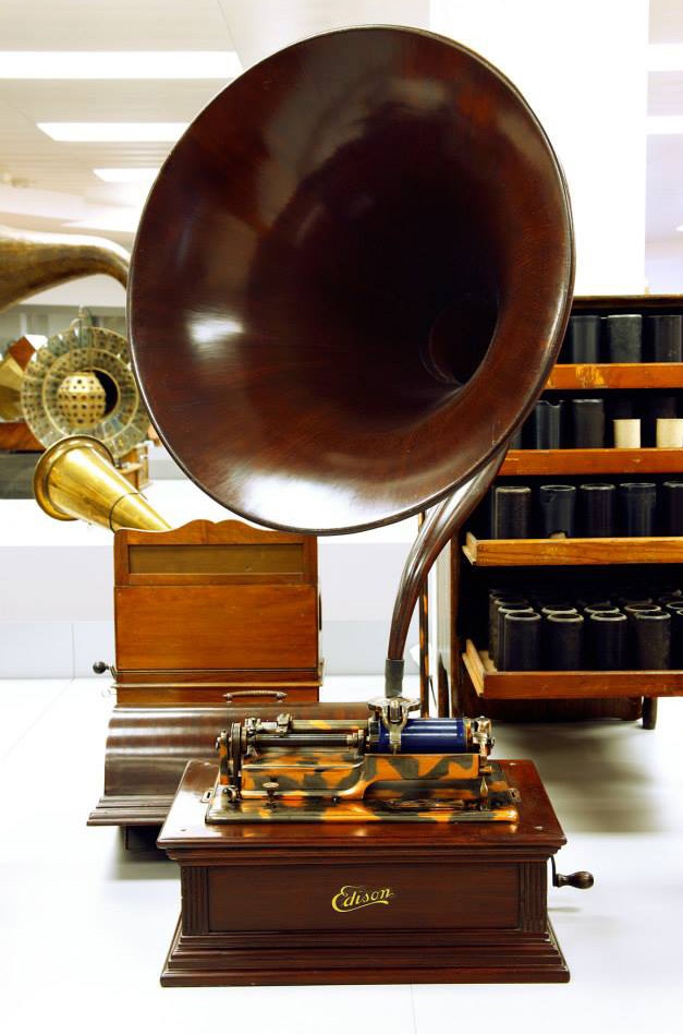 Phonograph Edison Idelia Modell E (Deutsches Phonomuseum CC BY-NC-SA)