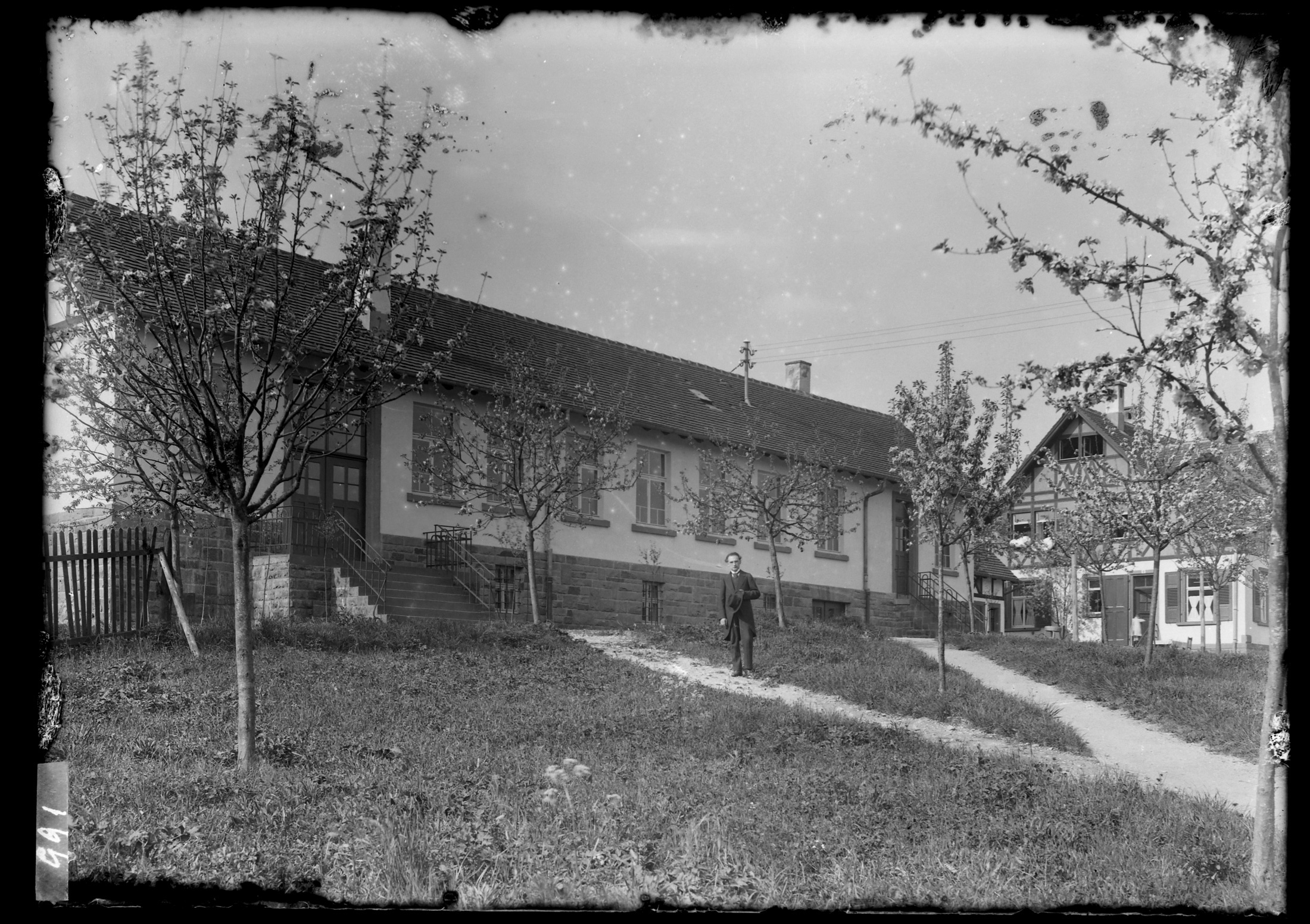 Betsaal und Pfarrhaus der evangelischen Kirchengemeinde Buchen (Bezirksmuseum Buchen CC BY-NC-SA)