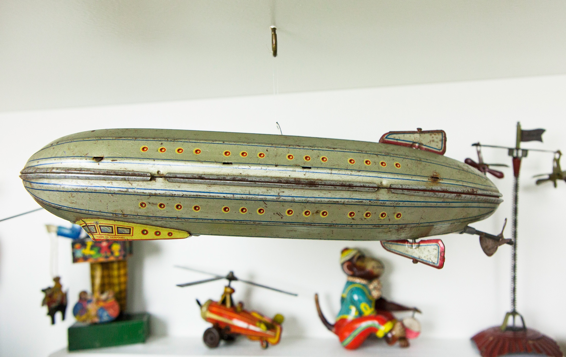 Technofix Flieger (Das Kleine Museum - Spielzeug aus zwei Jahrhunderten CC BY)
