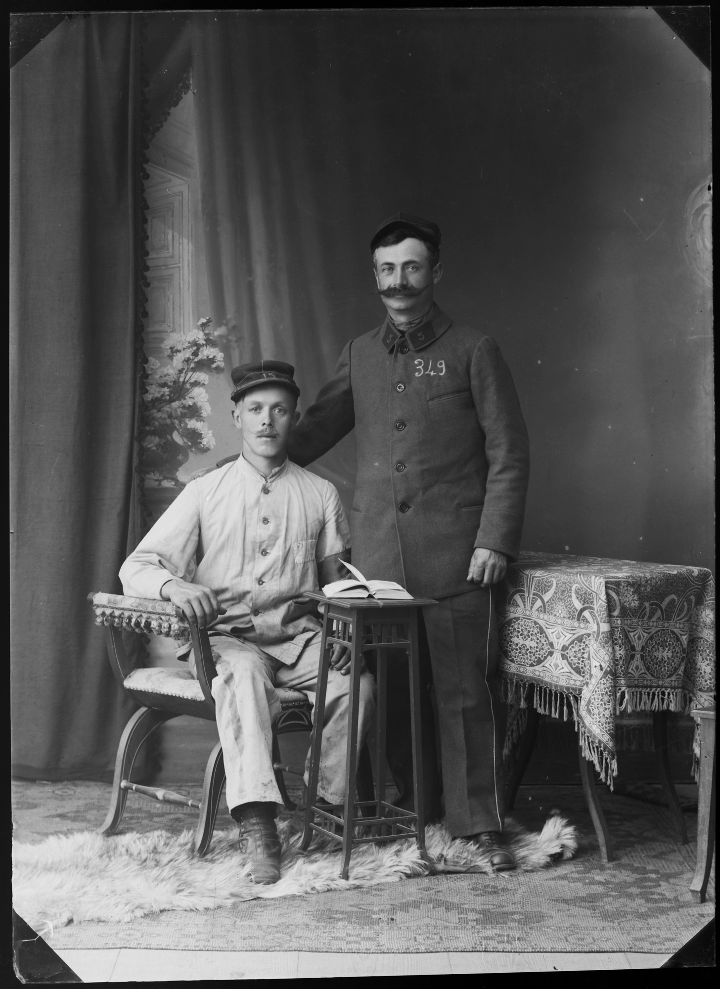 Zwei französische Kriegsgefangene (Bezirksmuseum Buchen CC BY-NC-SA)