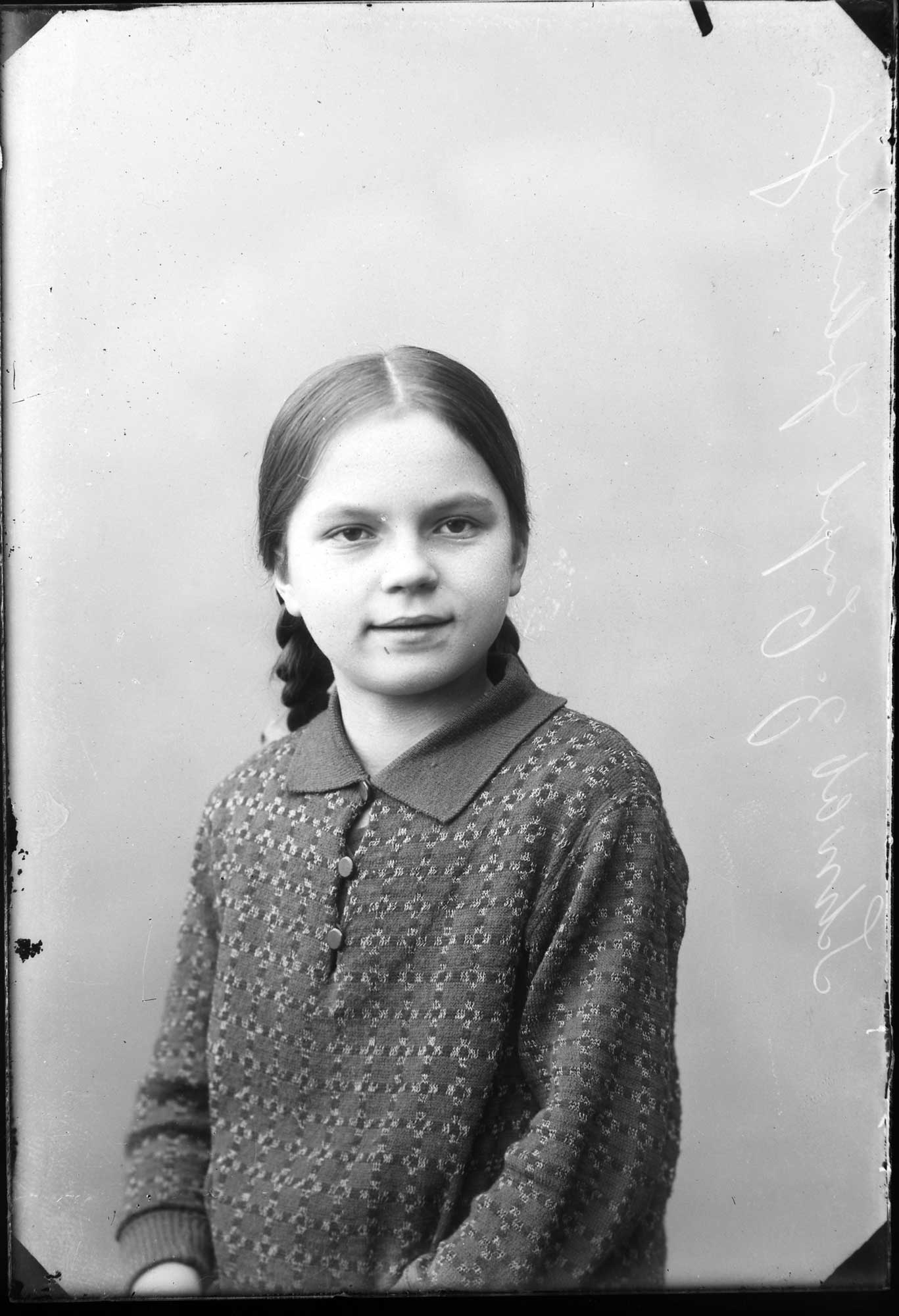 Mädchen aus der Wirtsfamile Schwab (Bezirksmuseum Buchen CC BY-NC-SA)