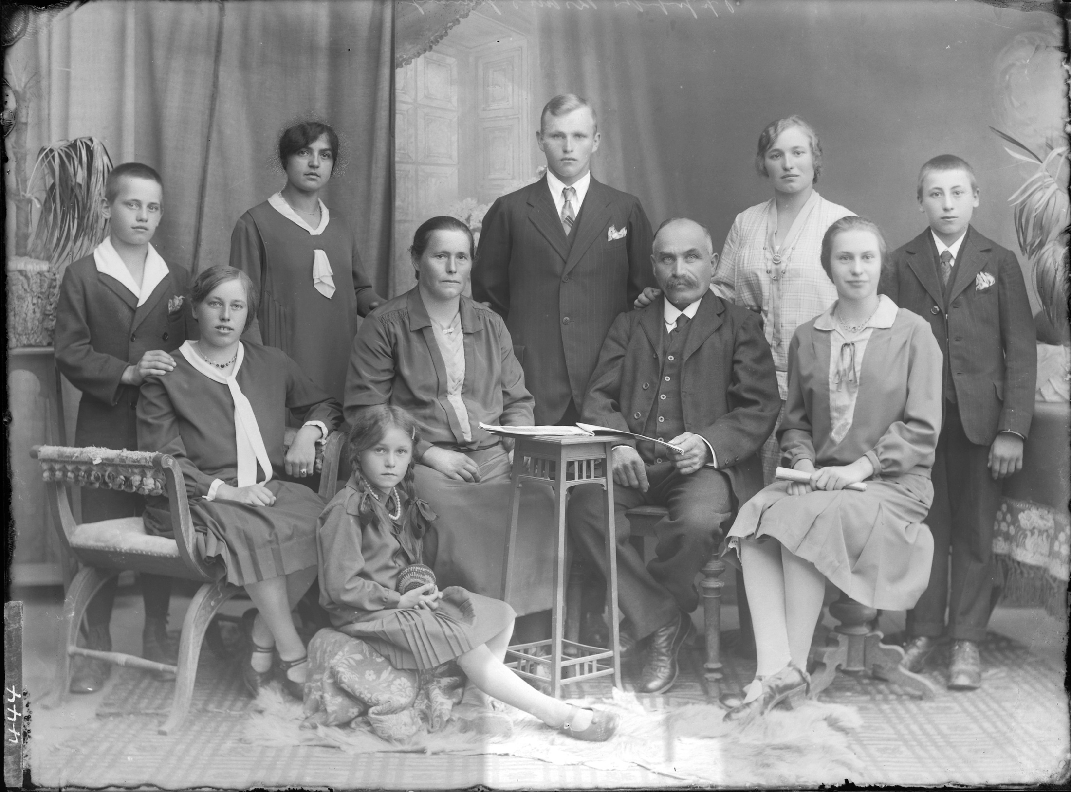 Familie Kraus aus Hollerbach (Bezirksmuseum Buchen CC BY-NC-SA)