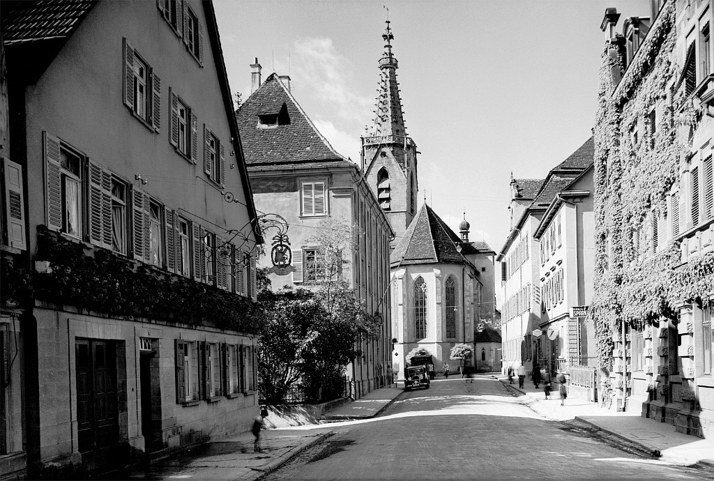 Rottenburg am Neckar - Straßenpartie (Haus der Geschichte Baden-Württemberg / Sammlung Gebrüder Metz CC BY-SA)
