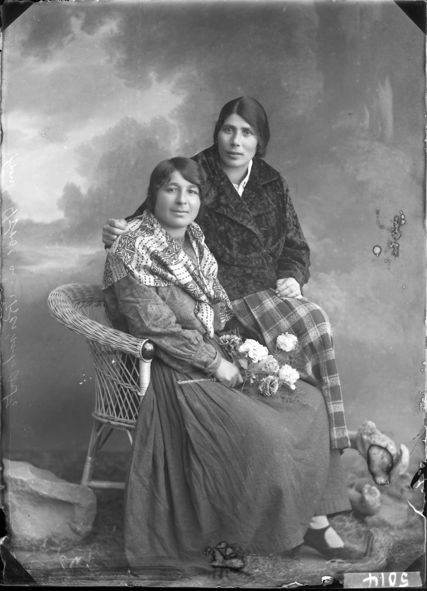 Frau Rose und Frau Reinhard (Bezirksmuseum Buchen CC BY-NC-SA)