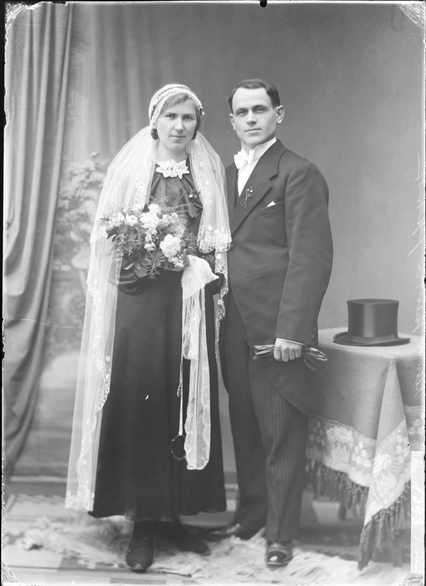 Brautpaar Kreuter aus Hainstadt (Bezirksmuseum Buchen CC BY-NC-SA)