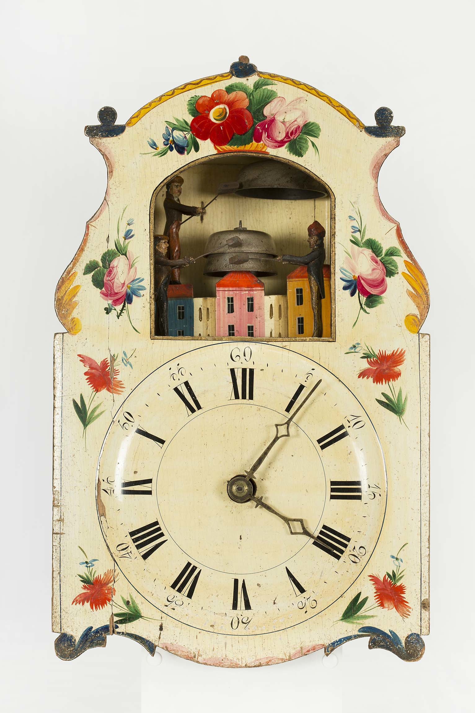 Lackschilduhr mit "Glockenschläger", Martin Wehrle, wohl St. Märgen, um 1810 (Deutsches Uhrenmuseum Furtwangen CC BY-SA)