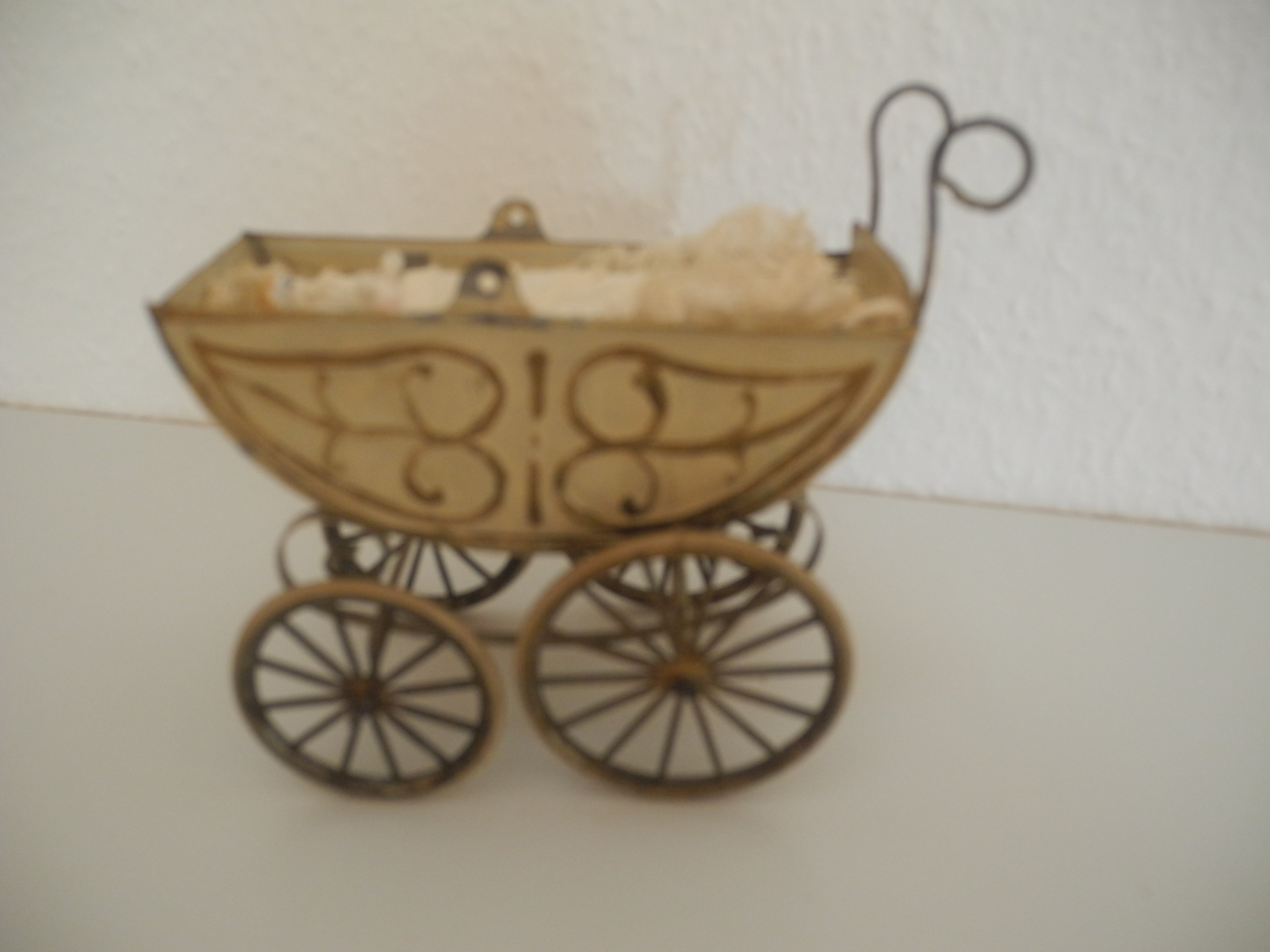 Spielzeug Kinderwagen (Heimatmuseum Aichstetten CC BY-NC-SA)